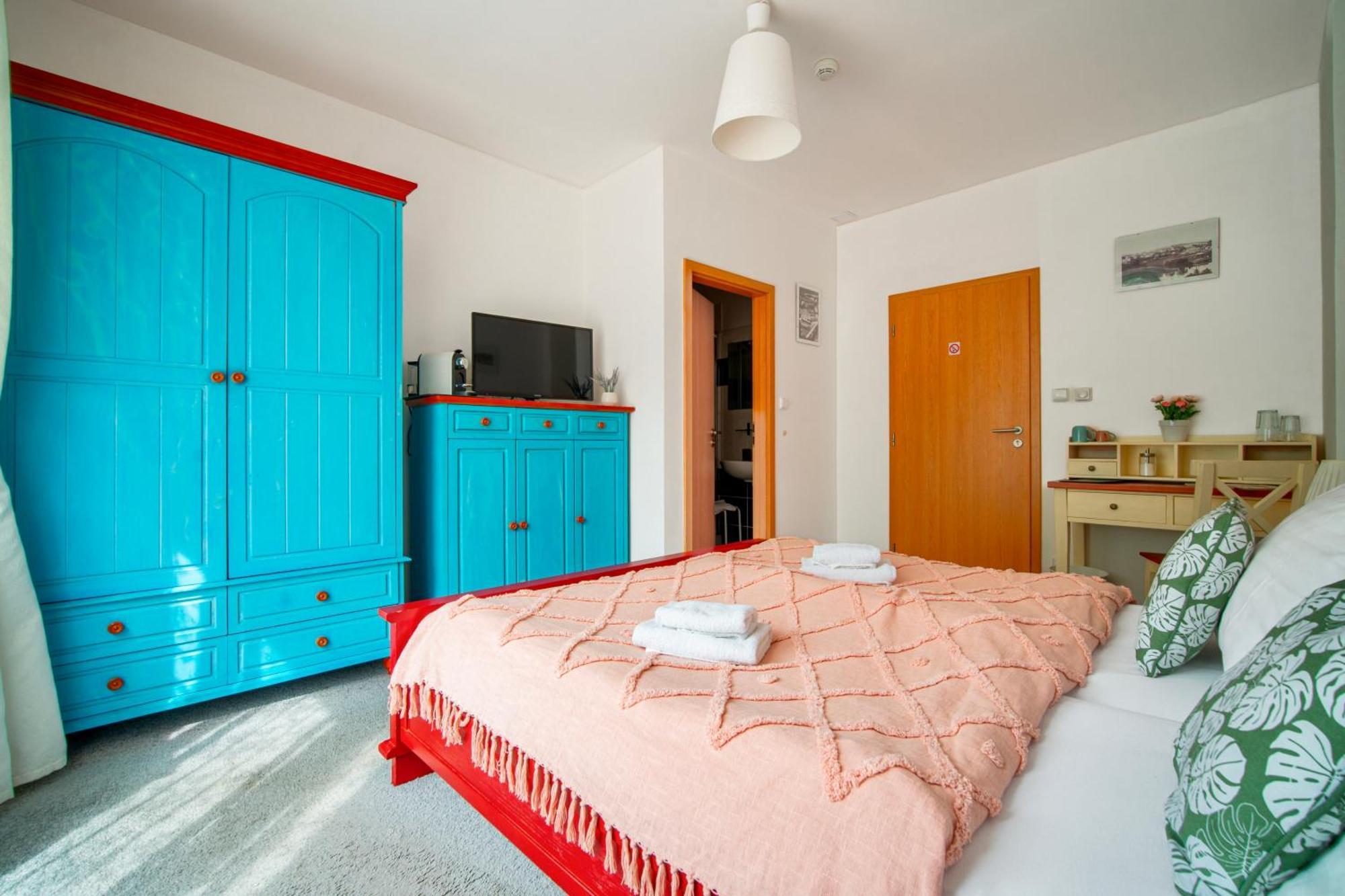 Hotel Ostende Chocerady Ngoại thất bức ảnh