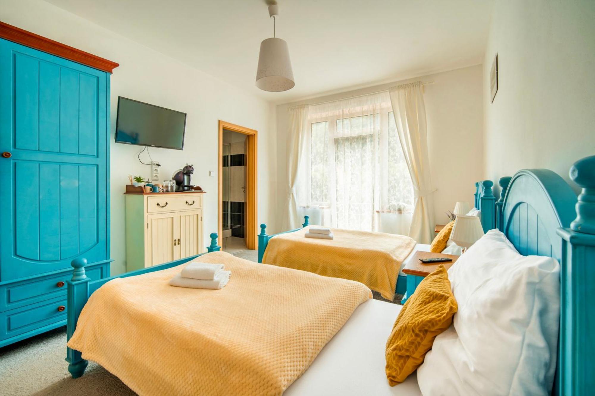 Hotel Ostende Chocerady Ngoại thất bức ảnh